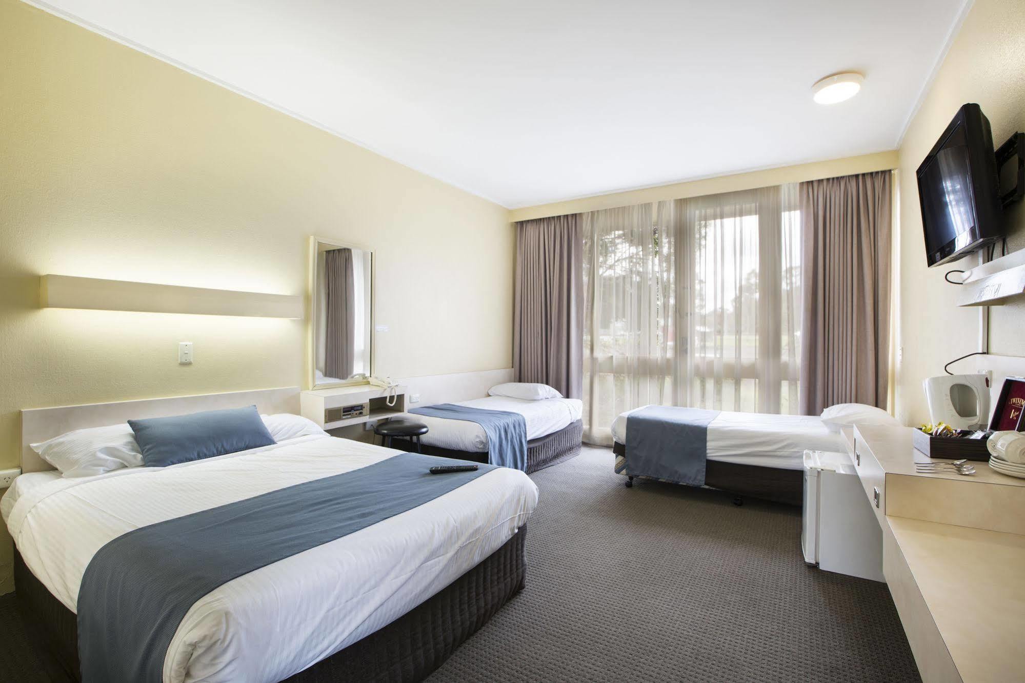 Nightcap At Sandown Park Hotel Noble Park Exteriör bild