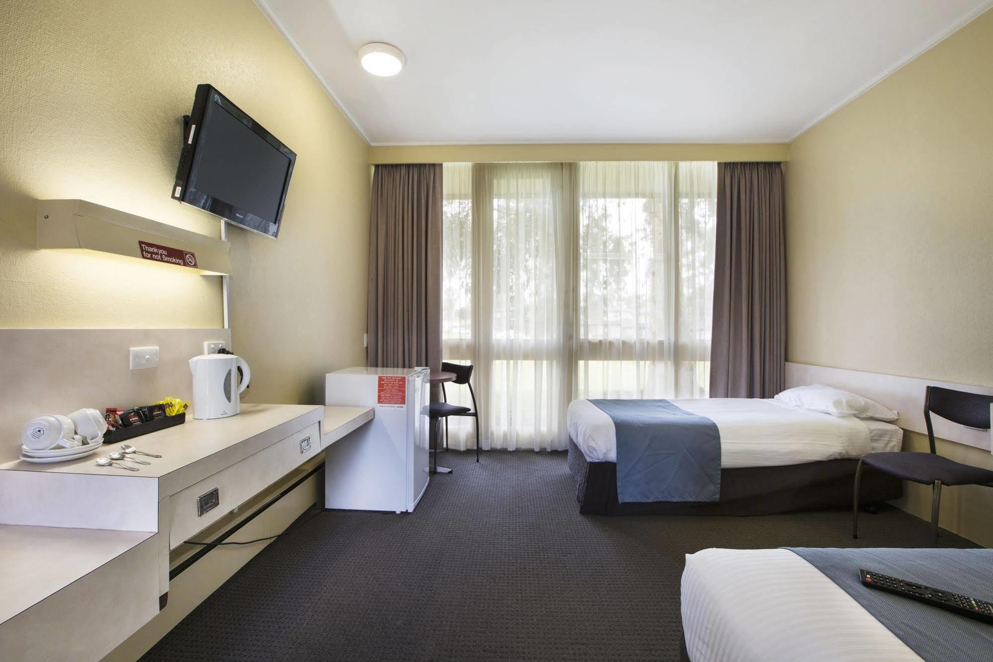 Nightcap At Sandown Park Hotel Noble Park Exteriör bild
