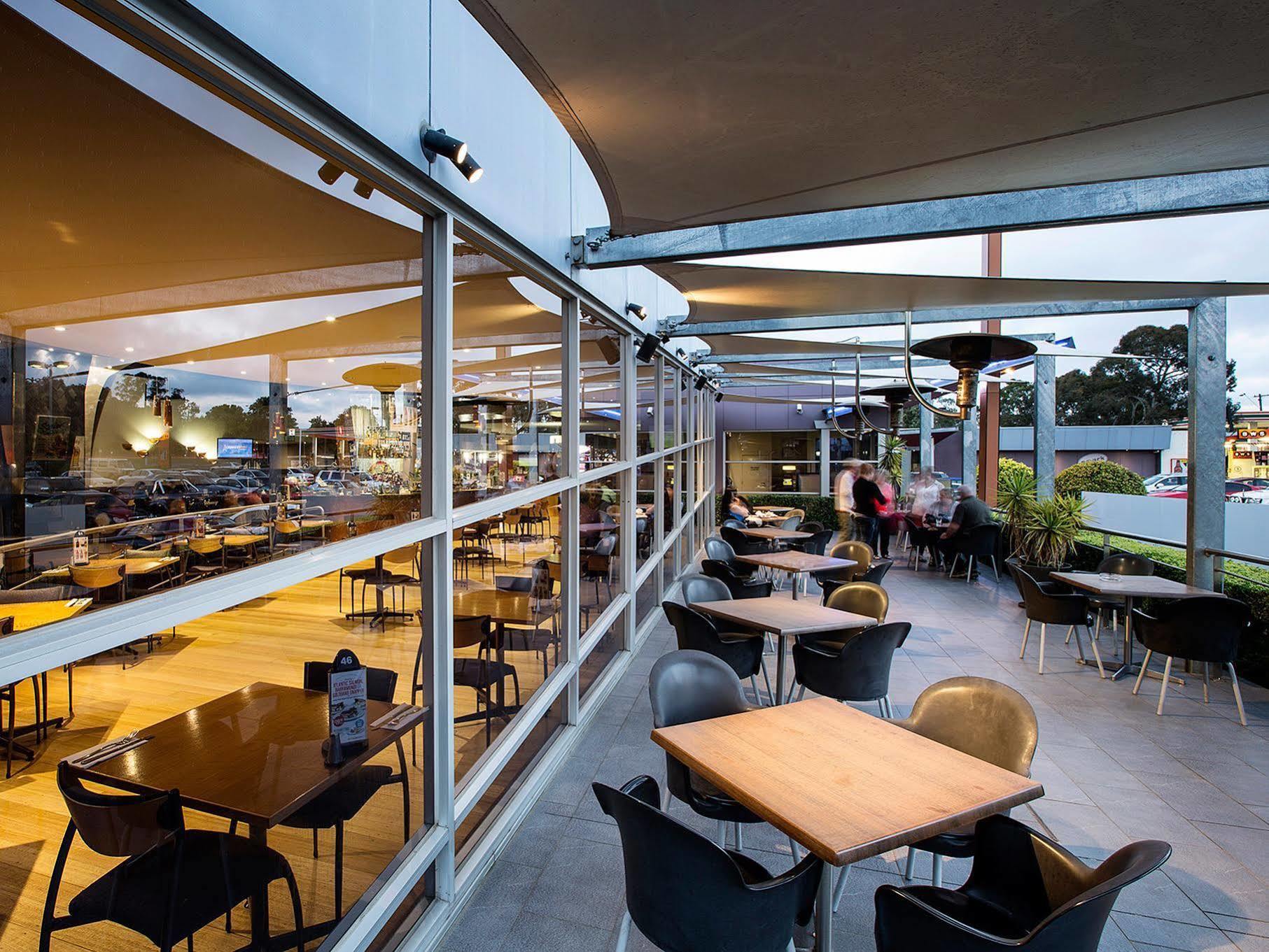 Nightcap At Sandown Park Hotel Noble Park Exteriör bild